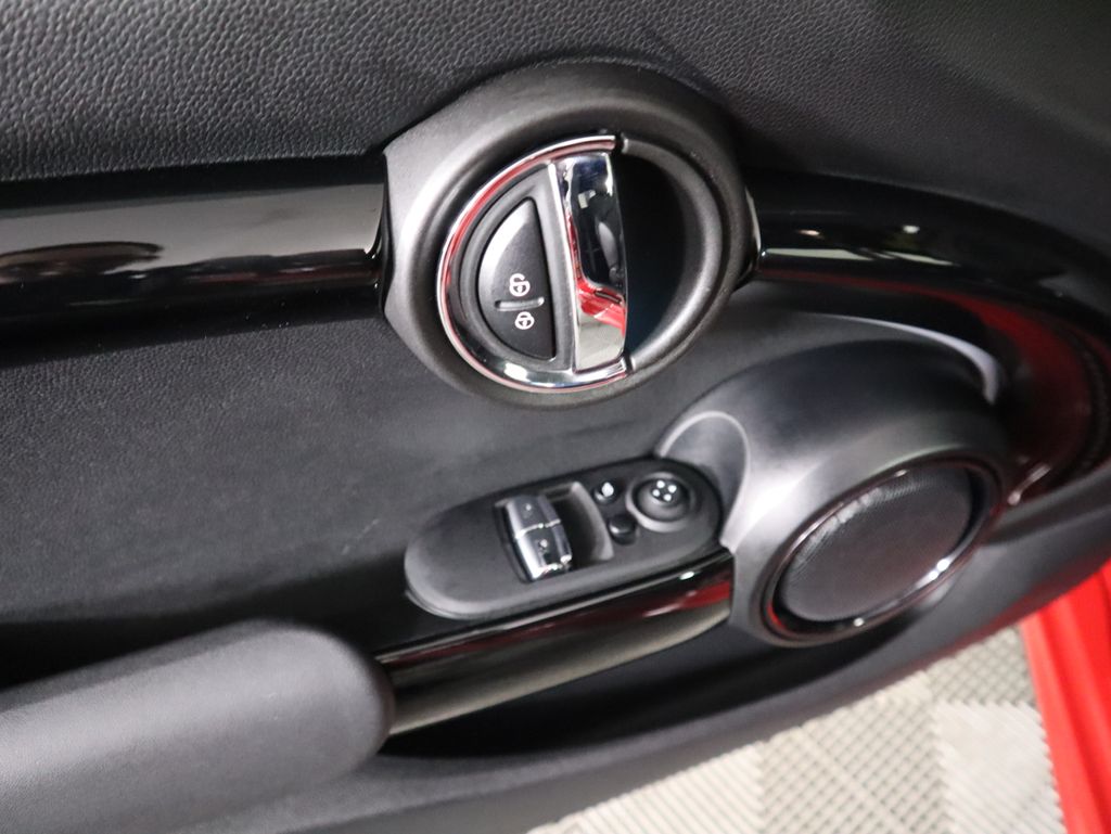 Thumbnail: 2023 MINI Cooper - 24