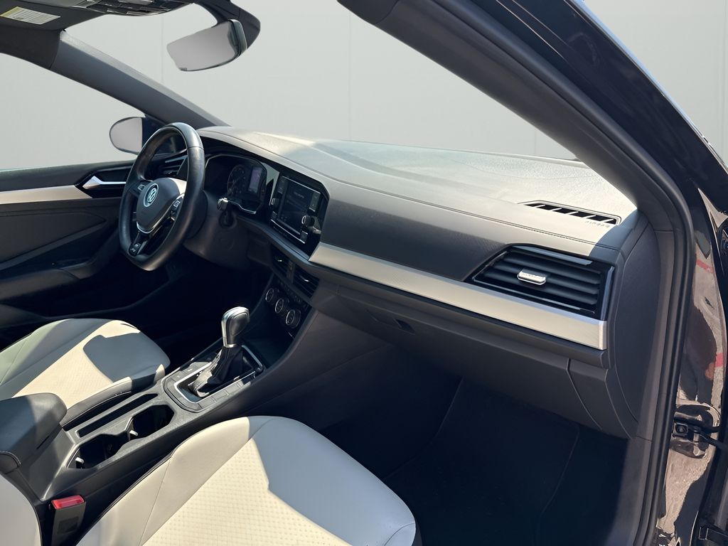 Used Car 2019 Volkswagen Jetta  R-line For Sale In Austin, Texas