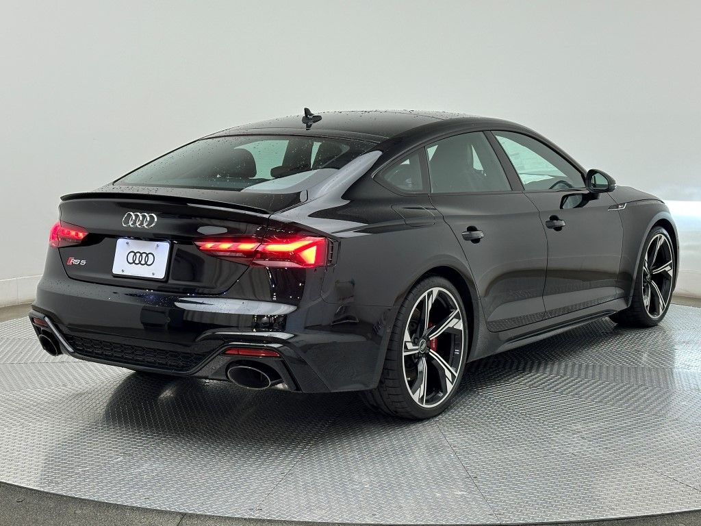 2025 Audi RS 5  5