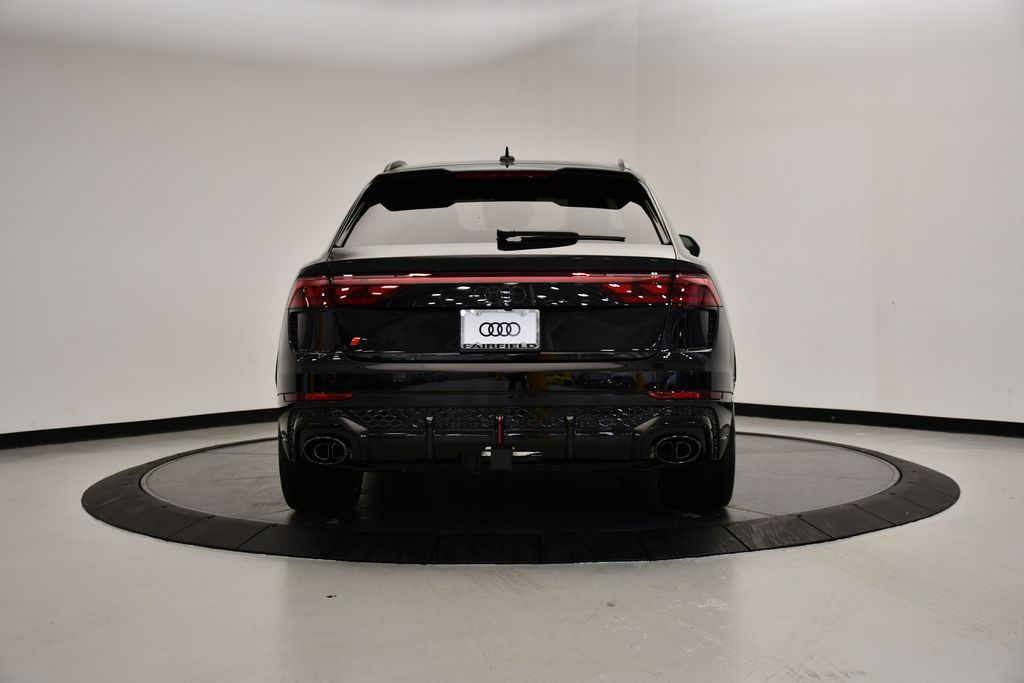 Thumbnail: 2026 Audi RS Q8 - 4