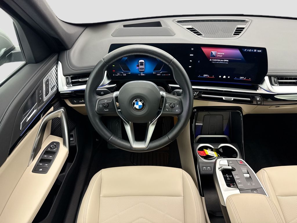 Thumbnail: 2025 BMW X1 - 10