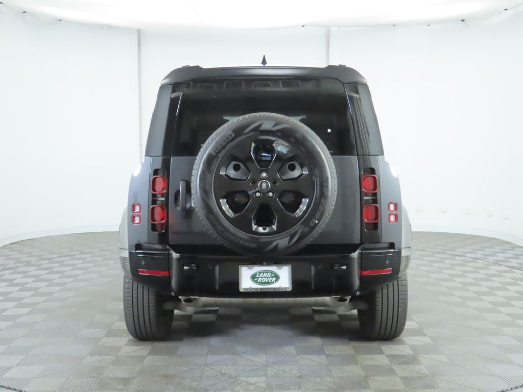 2024 Land Rover Defender 110 6