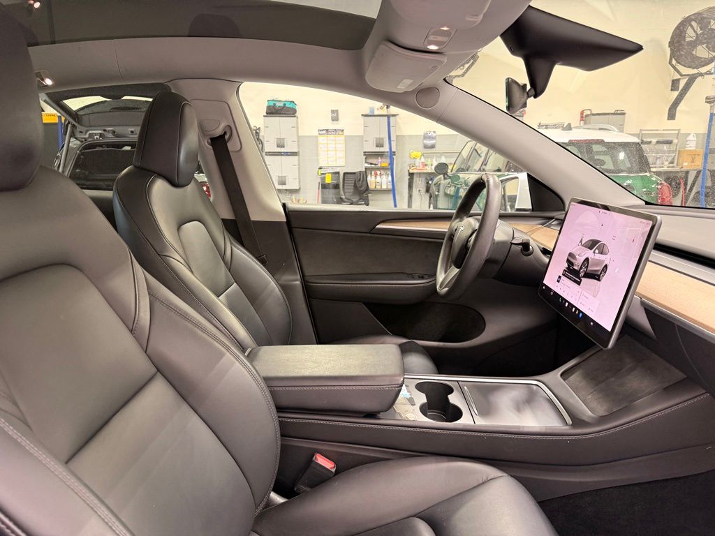 Thumbnail: 2023 Tesla Model Y - 27