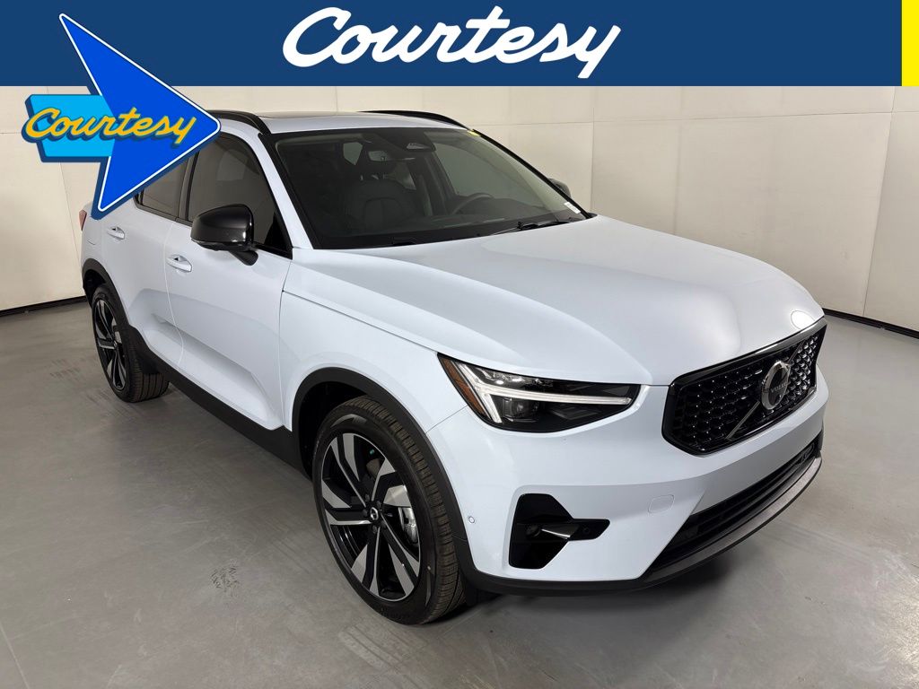 2026 Volvo XC40