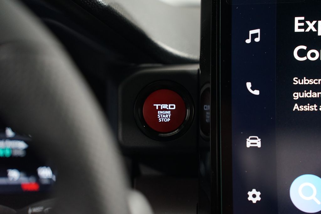2025 Toyota Tacoma TRD Sport 18