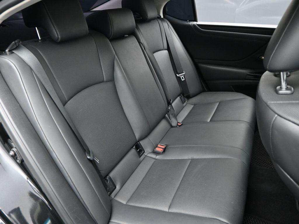 2024 Lexus ES 300h Base