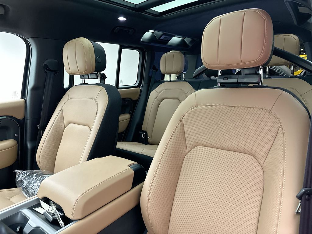 Thumbnail: 2026 Land Rover Defender - 10