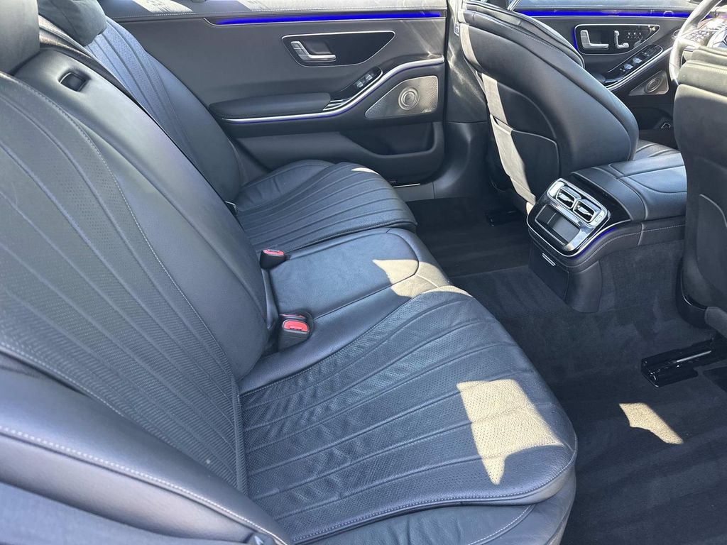 Thumbnail: 2022 Mercedes-Benz S-Class - 23