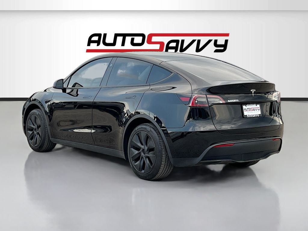 2025 Tesla Model Y Long Range Black at Ultimate Motorsports