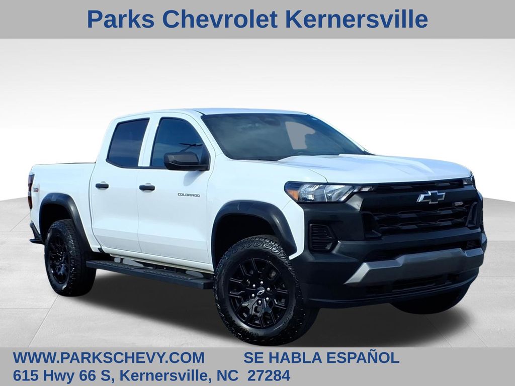 2024 Chevrolet Colorado Trail Boss Crew Cab 4WD