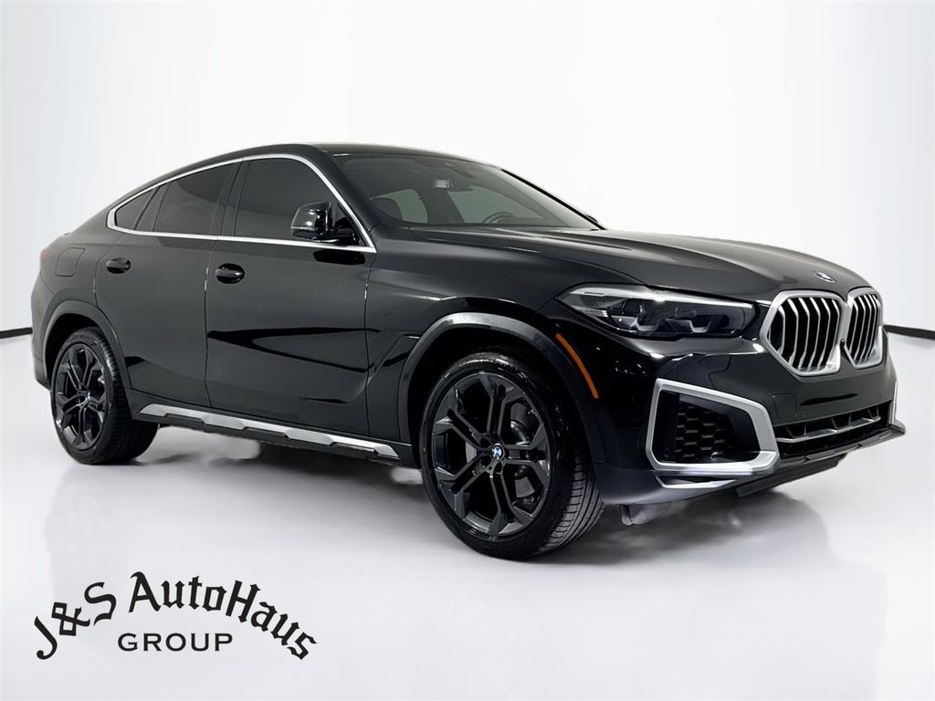  2022 BMW X6 xDrive40i AWD   