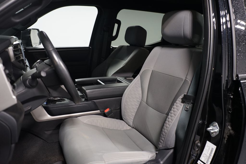 Thumbnail: 2025 Toyota Tundra - 6