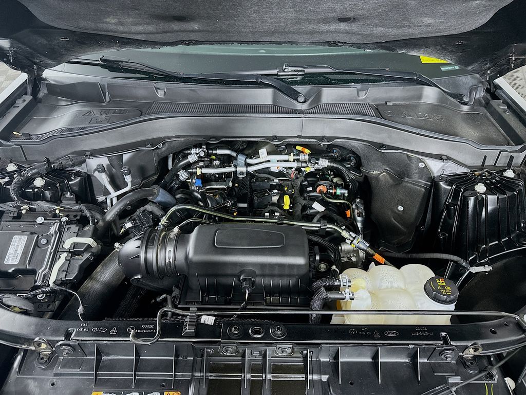 Used 2023 Gray Ford XLT image 32