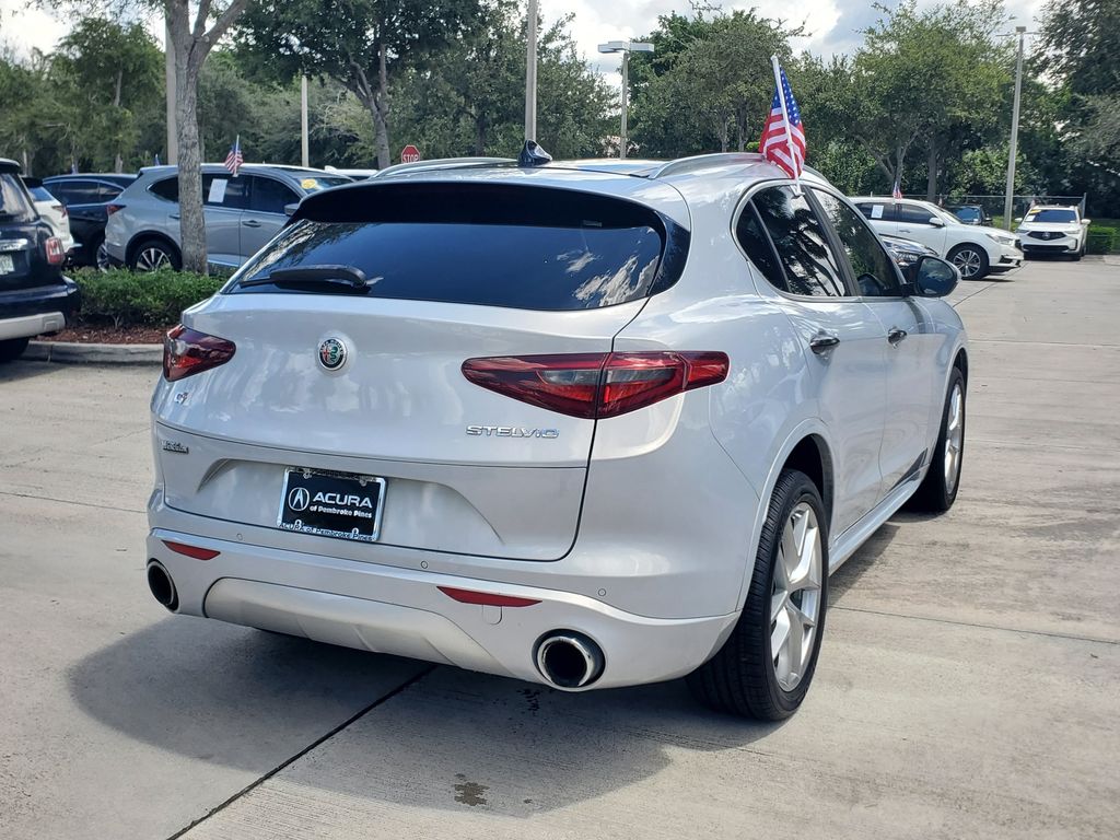 2021 Alfa Romeo Stelvio - $16,488