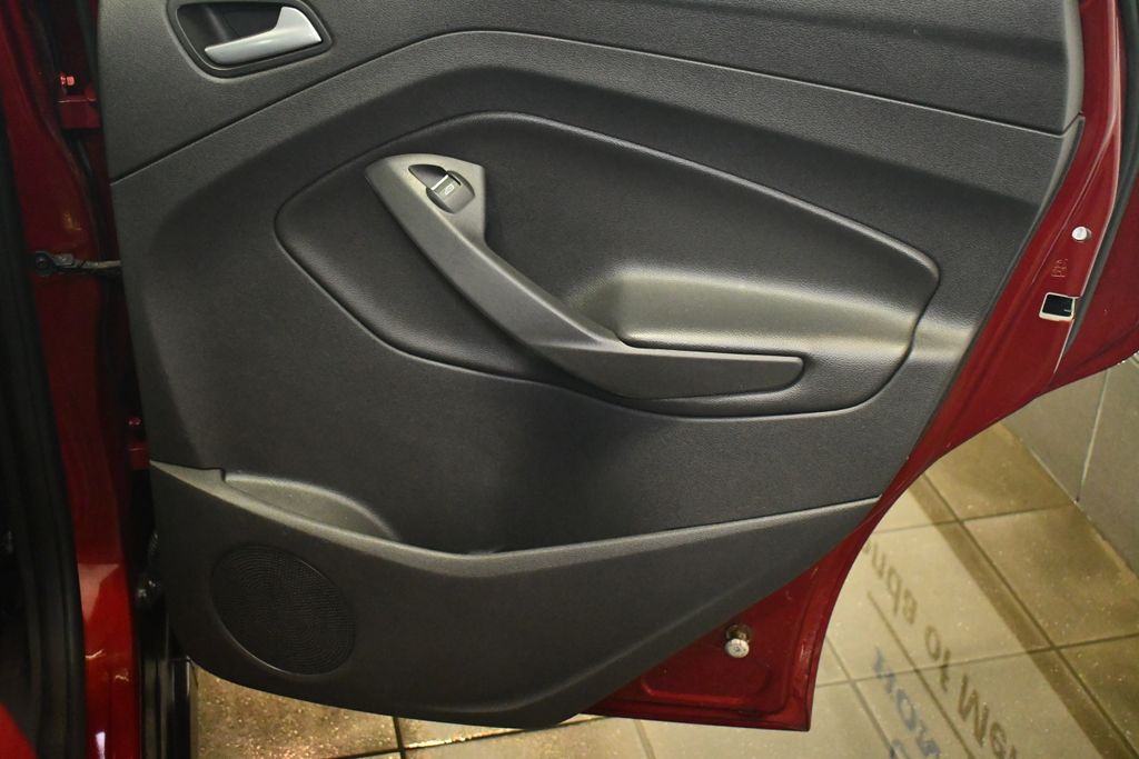 Thumbnail: 2013 Ford C-Max - 30