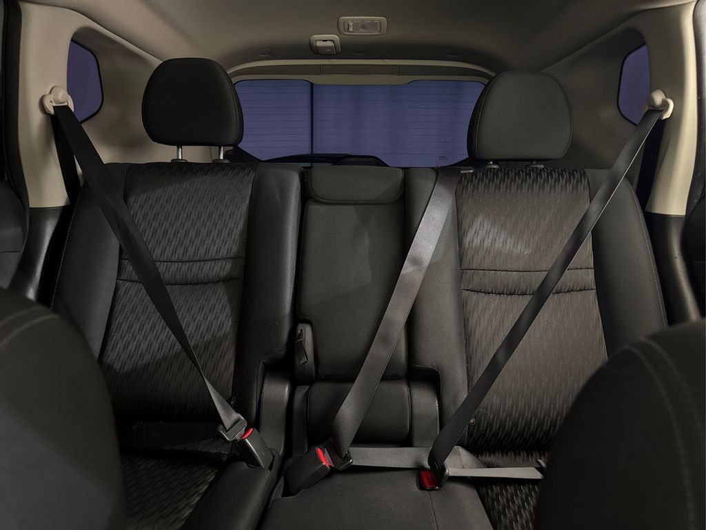 2019 Nissan Rogue SV - Photo 42