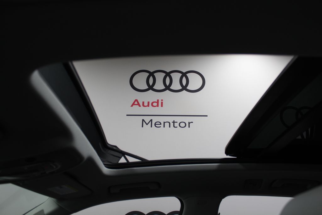 Thumbnail: 2022 Audi Q5 - 13