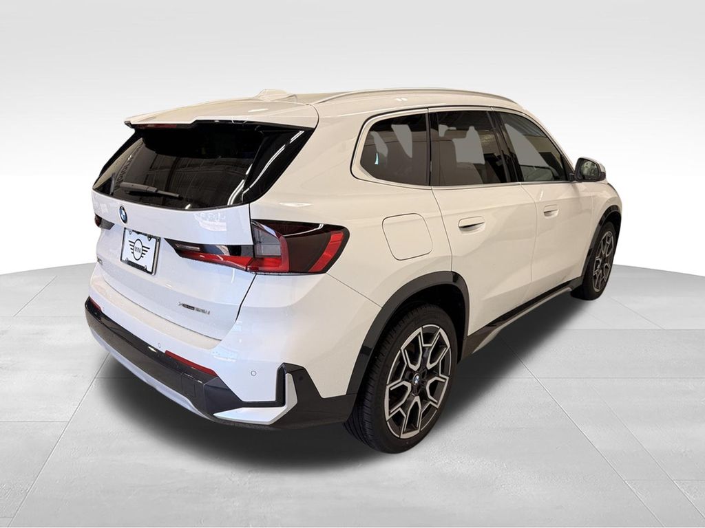 Thumbnail: 2024 BMW X1 - 6