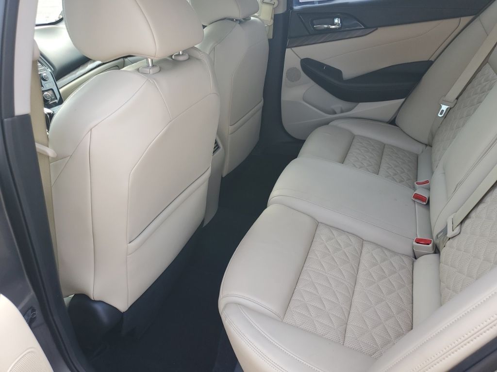 Used Car 2017 Nissan Maxima  Platinum For Sale Under $15,000 In Austin, Texas