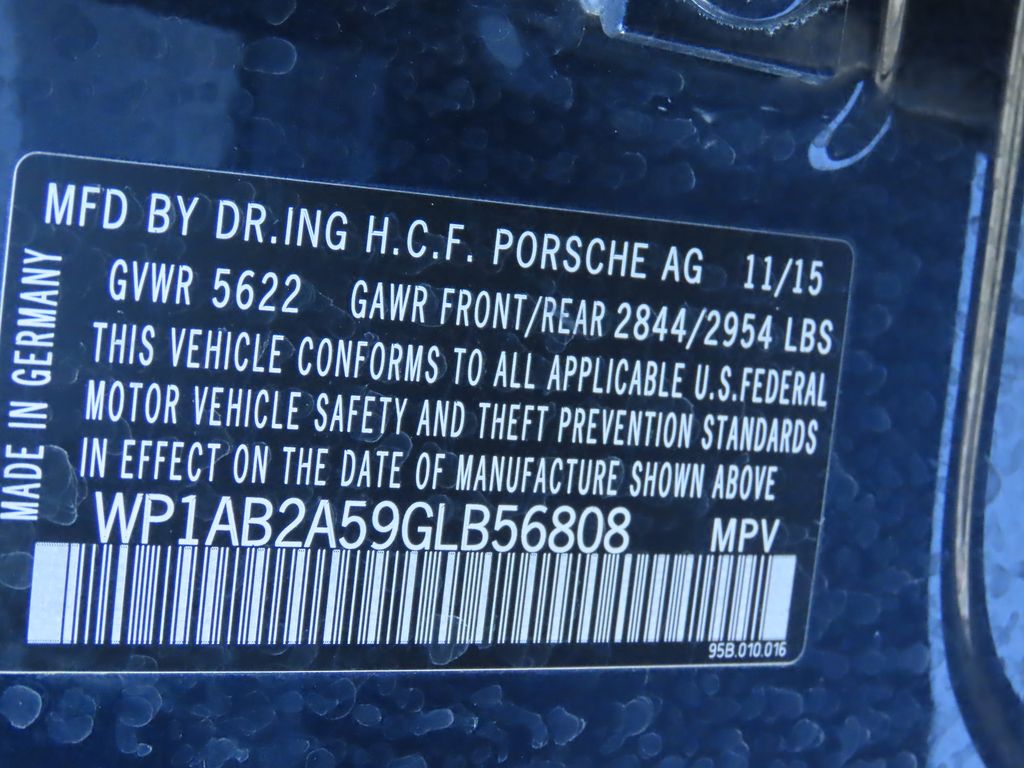 Thumbnail: 2016 Porsche Macan - 21