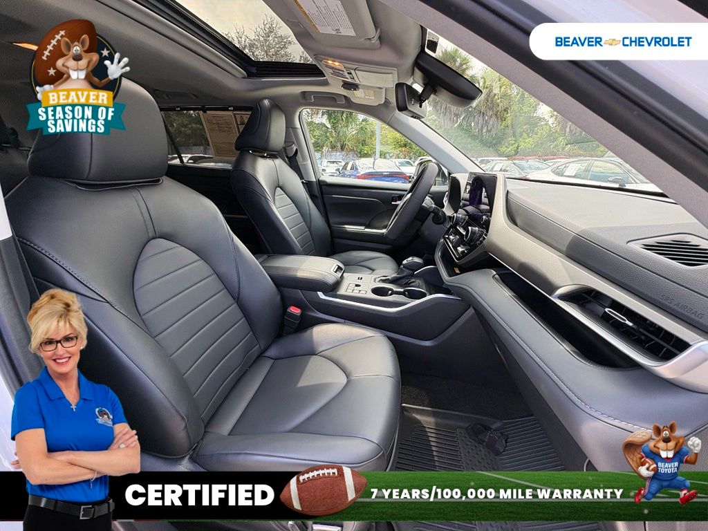 Used 2025 Toyota Highlander Hybrid SUV