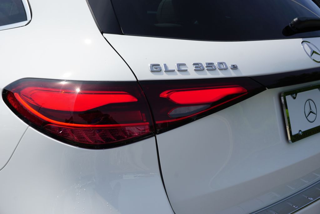2025 Mercedes-Benz GLC 350 15