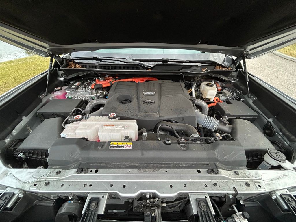 Thumbnail: 2024 Toyota Tundra - 10