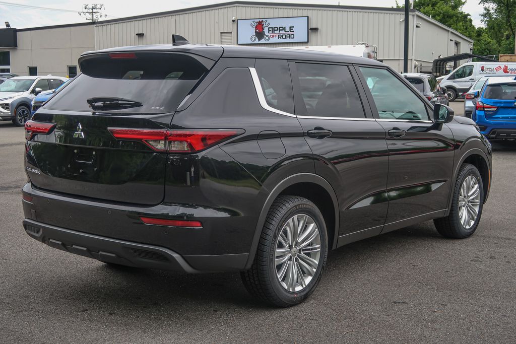 2024 Mitsubishi Outlander ES 2.5 S-AWC