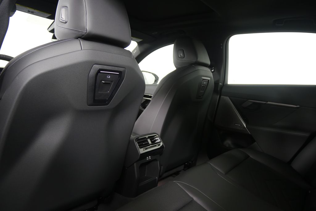 Thumbnail: 2026 BMW 5 Series - 14