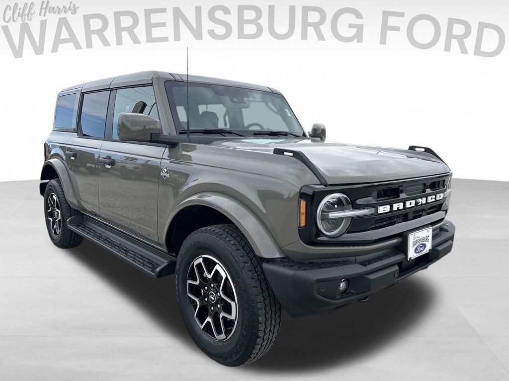 Marsh Gray 2026 Ford Bronco SUV / Crossover Four-Wheel Drive Automatic
