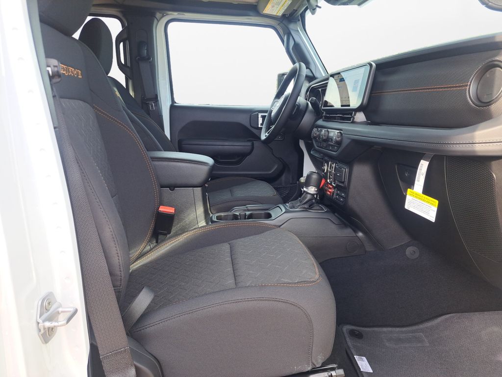 New Car 2025 Jeep Gladiator  Mojave For Sale Under $50,000 In Austin, Texas