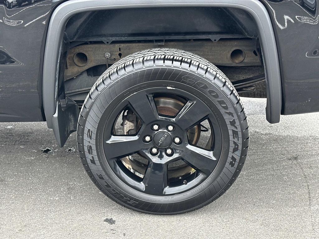 Thumbnail: 2016 GMC Sierra 1500 - 15