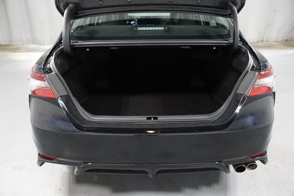 Thumbnail: 2024 Toyota Camry - 32