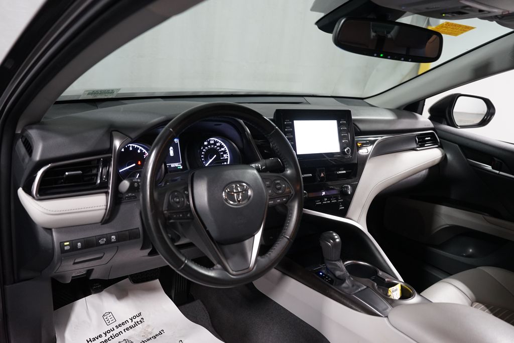 Thumbnail: 2021 Toyota Camry - 11