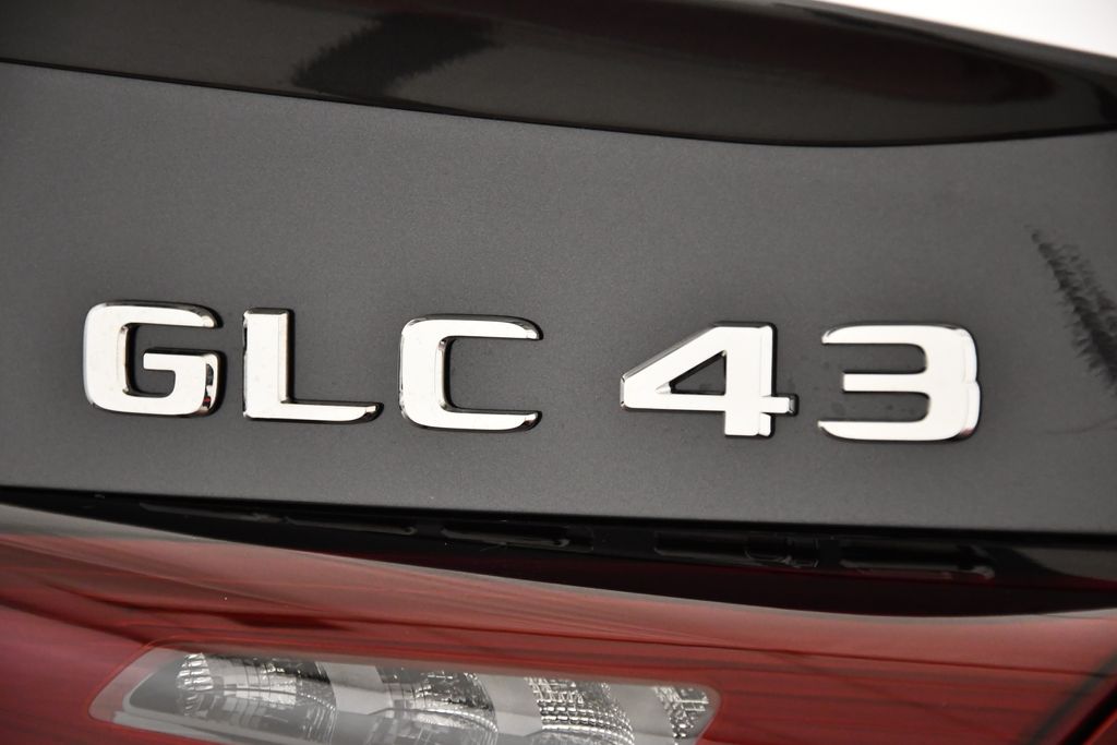 Thumbnail: 2025 Mercedes-Benz GLC - 10