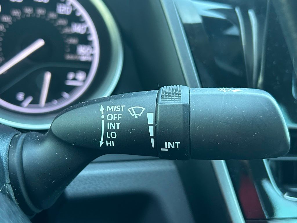 Thumbnail: 2023 Toyota Camry - 21