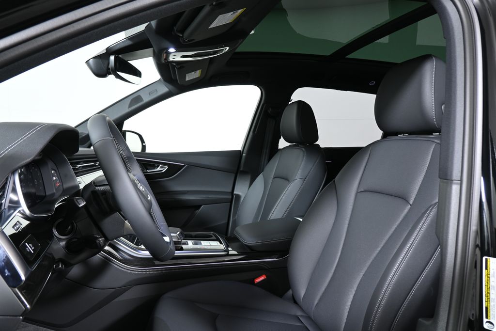 Thumbnail: 2026 Audi Q7 - 13