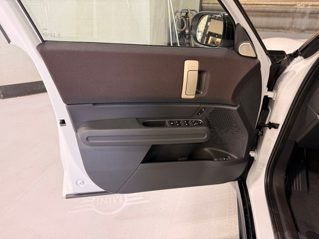 Thumbnail: 2026 MINI Cooper Countryman - 10