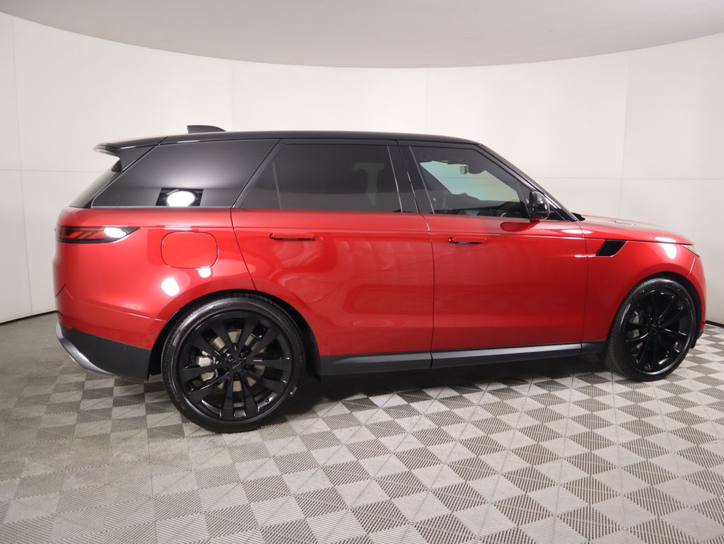 Thumbnail: 2026 Land Rover Range Rover Sport - 4