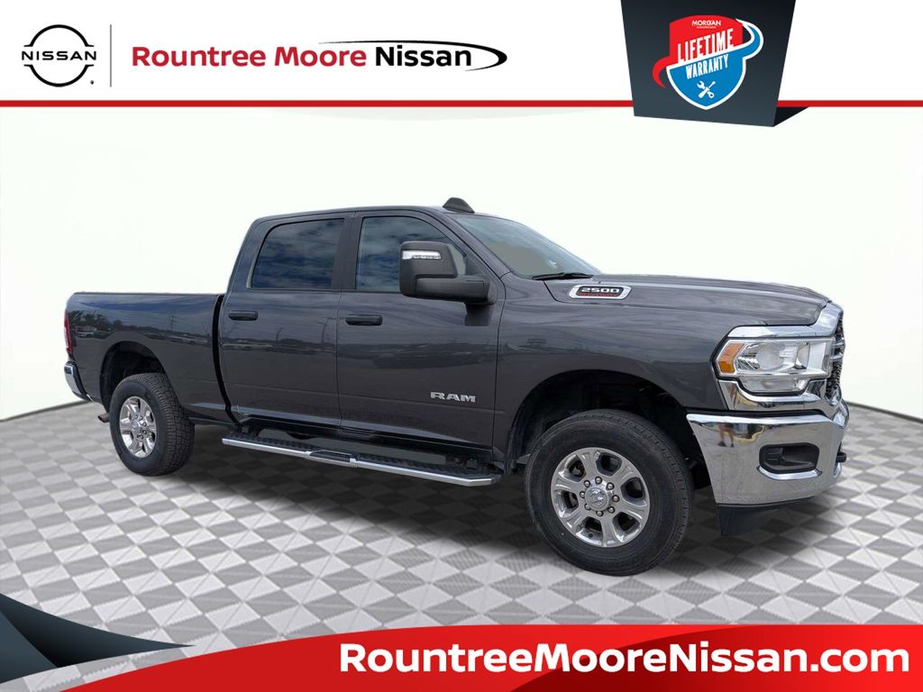 2024 RAM 2500 Big Horn Crew Cab 4WD