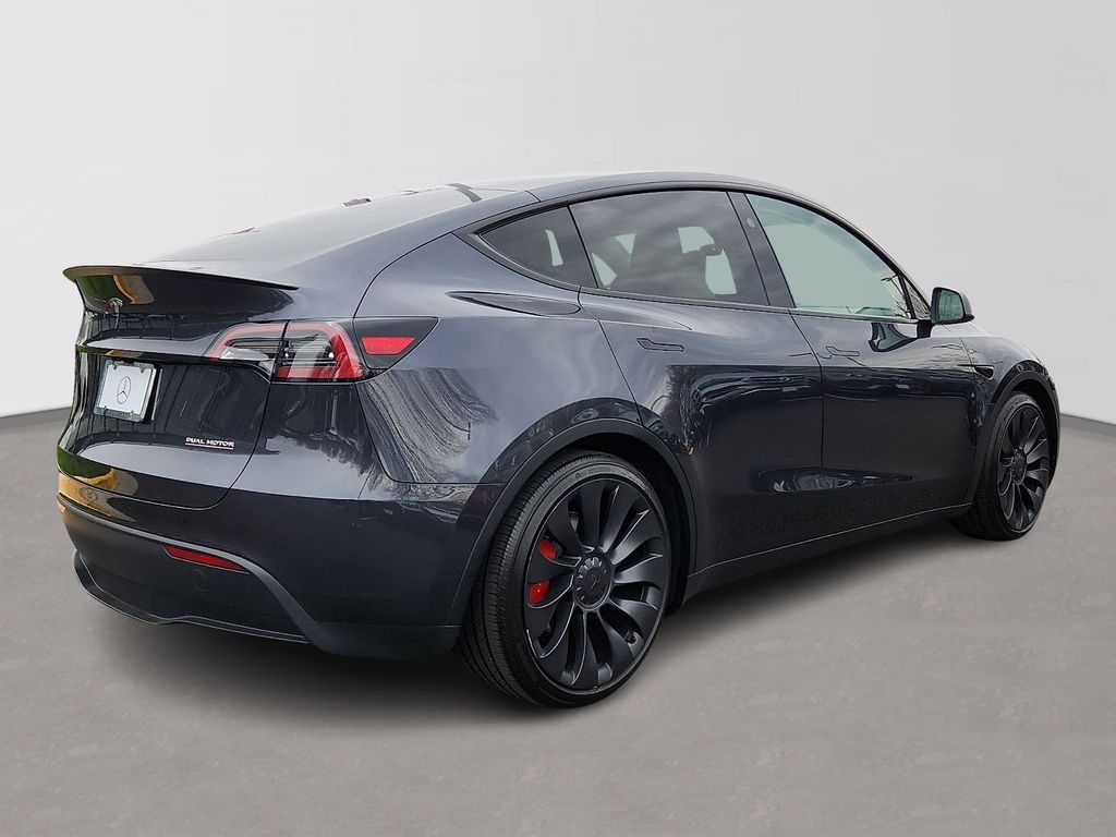 Thumbnail: 2024 Tesla Model Y - 4