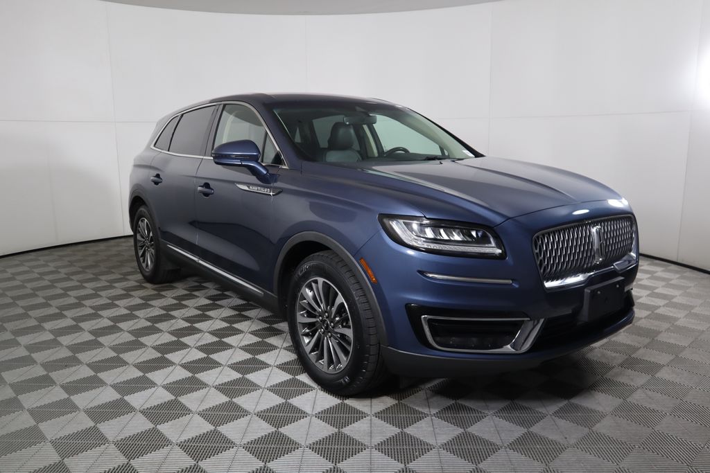 2019 Lincoln Nautilus Select 3