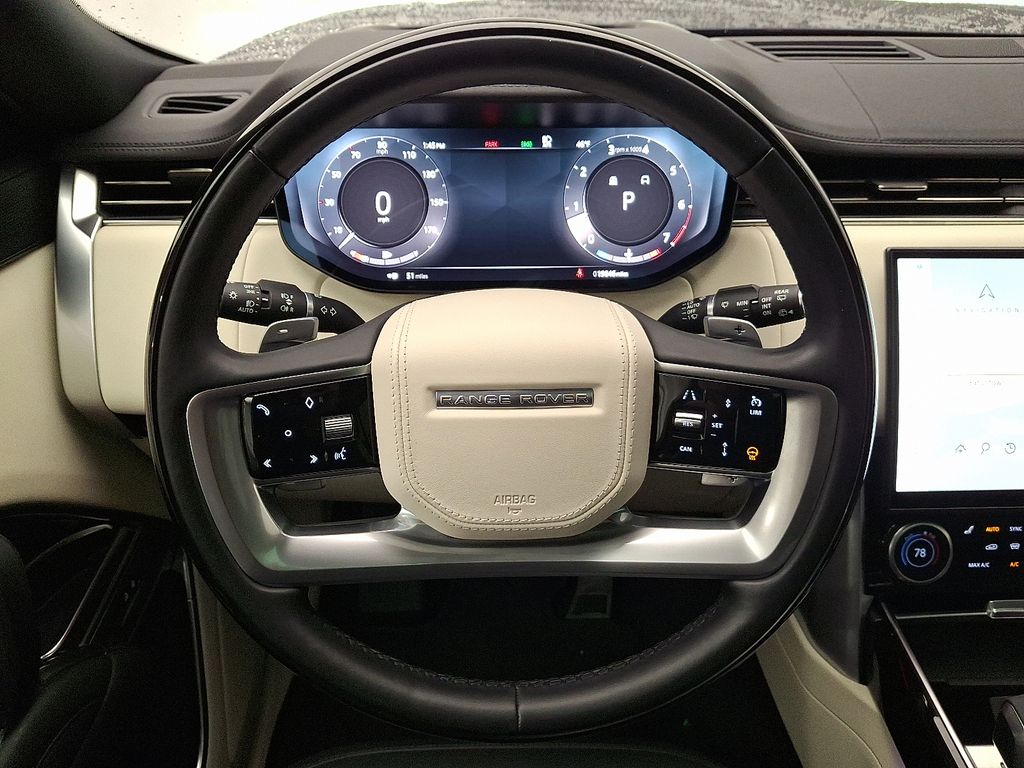 2023 Land Rover Range Rover SE 22
