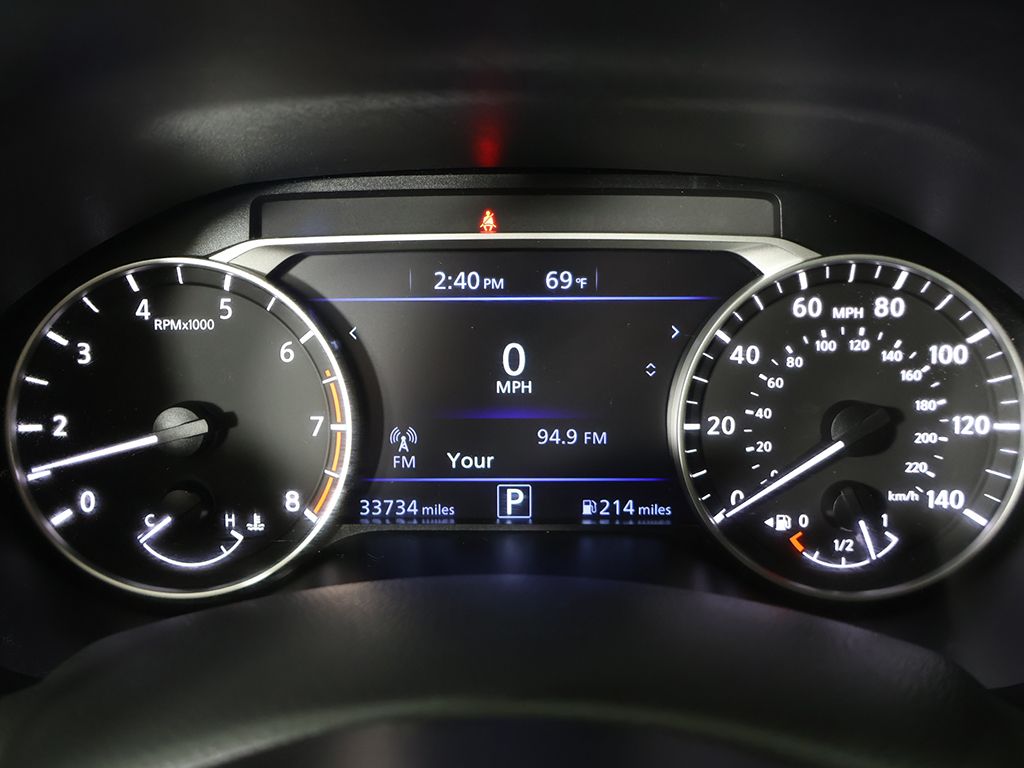Used 2023 Red Nissan 2.5 SV image 37