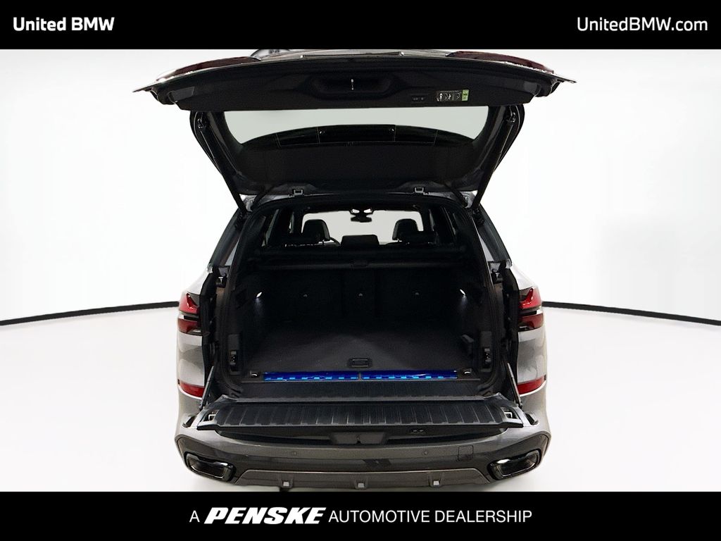 Thumbnail: 2026 BMW X5 - 14