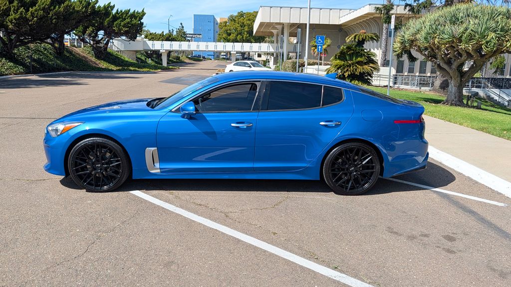 Used 2019 Kia Stinger Base 4D Sedan