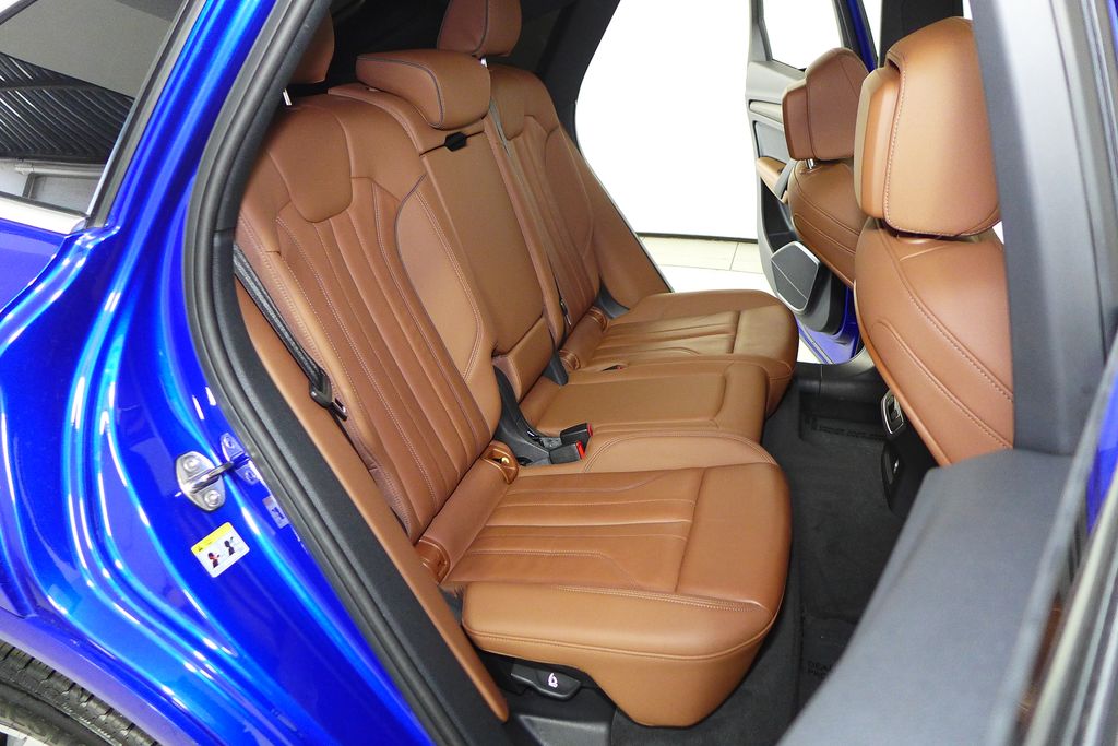 Thumbnail: 2022 Audi Q5 - 19