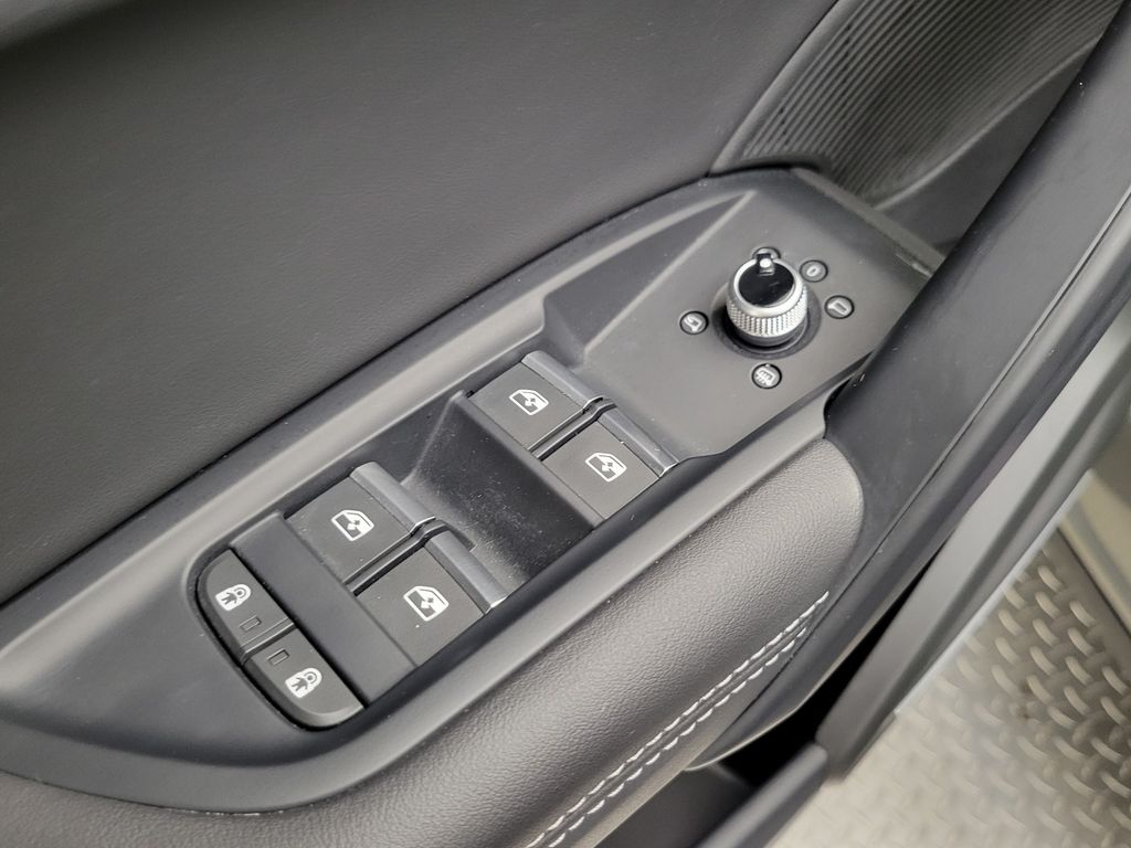 Thumbnail: 2023 Audi Q5 - 30