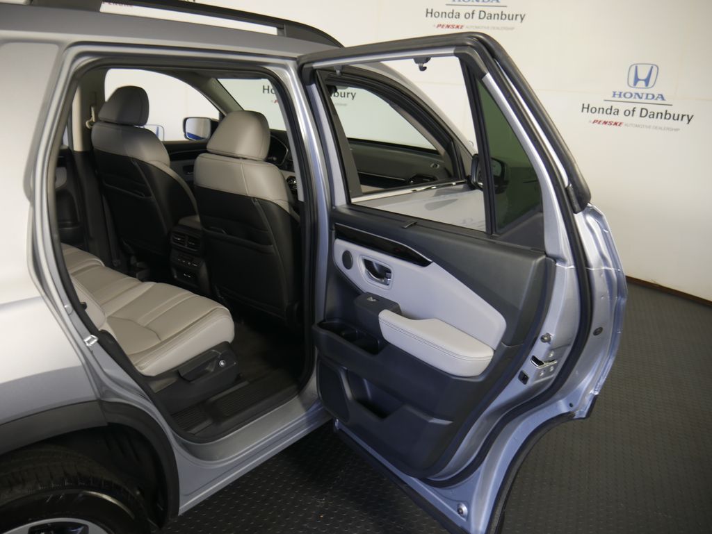 Thumbnail: 2024 Honda Pilot - 8