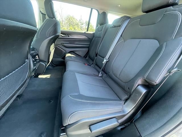 2023 Baltic Gray Metallic Clearcoat Jeep Grand Cherokee L Laredo 4X4 SUV